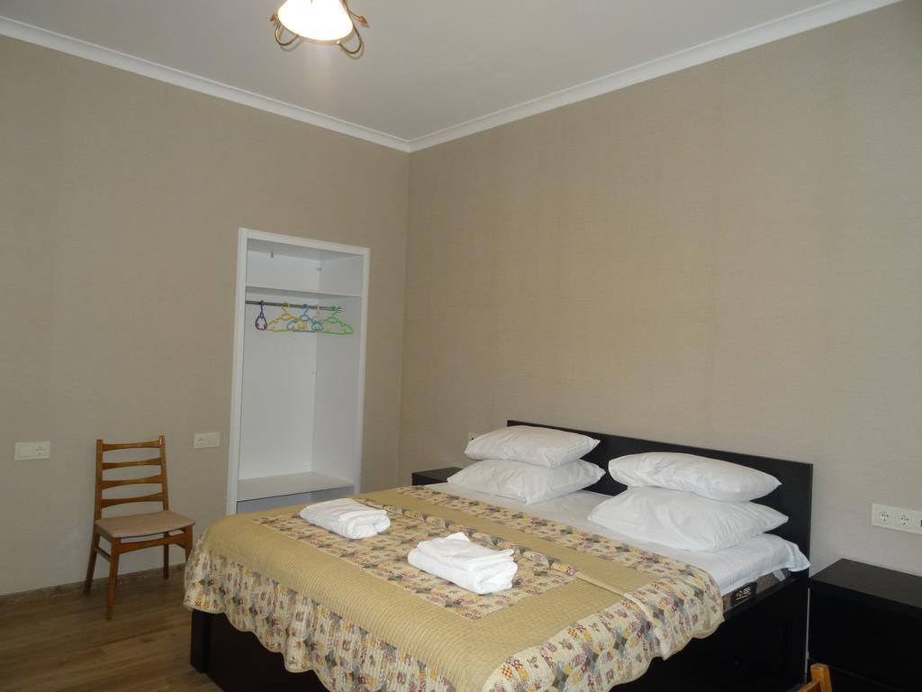 20 Griboedov Apartment- Heart Of Tbilisi Exterior foto